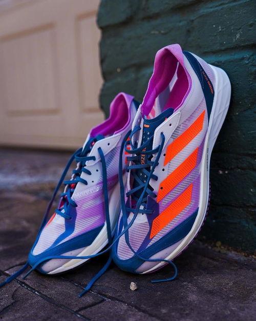 最新跑鞋爆料图片高清,最新高清爆料图曝光,科技与时尚的完美融合